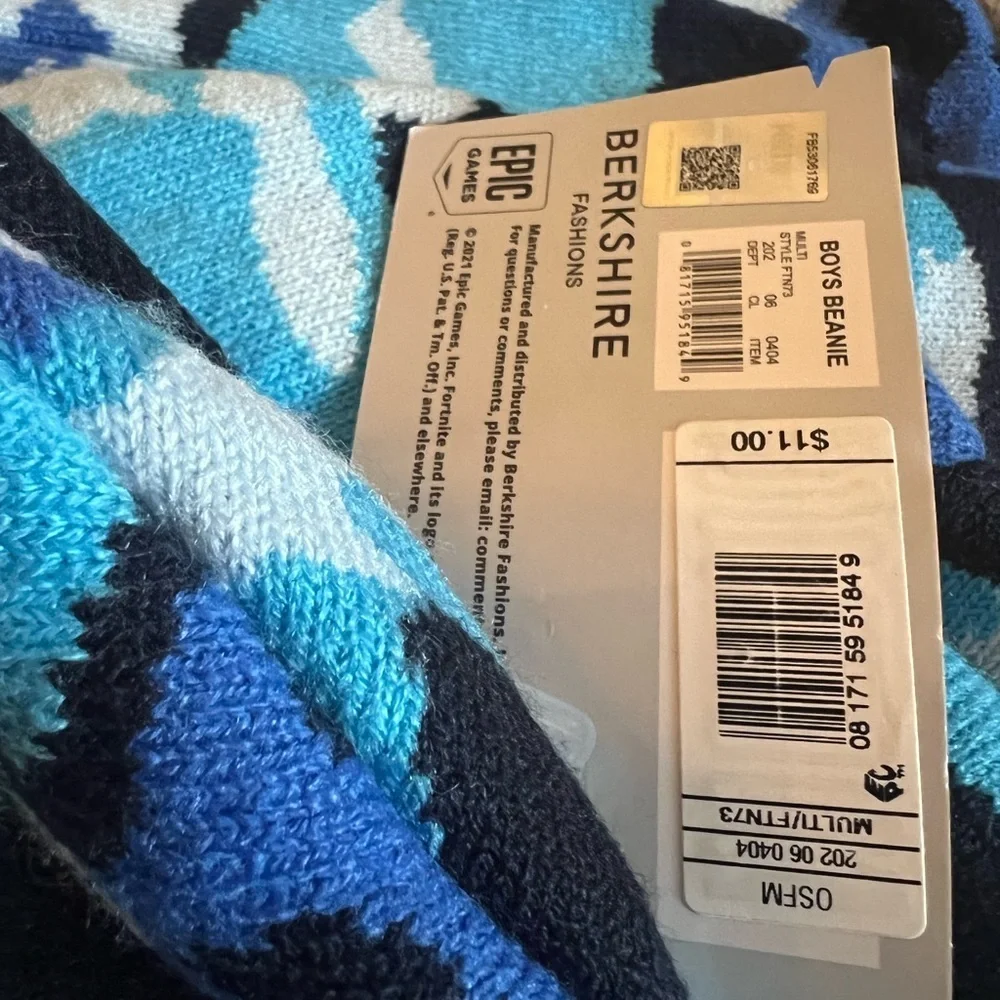 NWT Fortnite Berkshire fashions‎ boys beanie